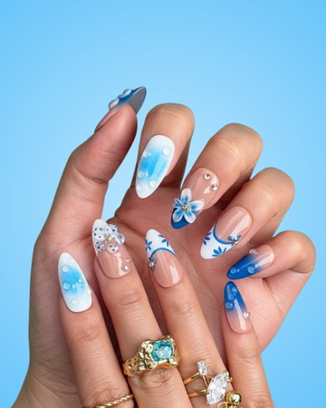 Le Clou Ocean Bloom Nails
