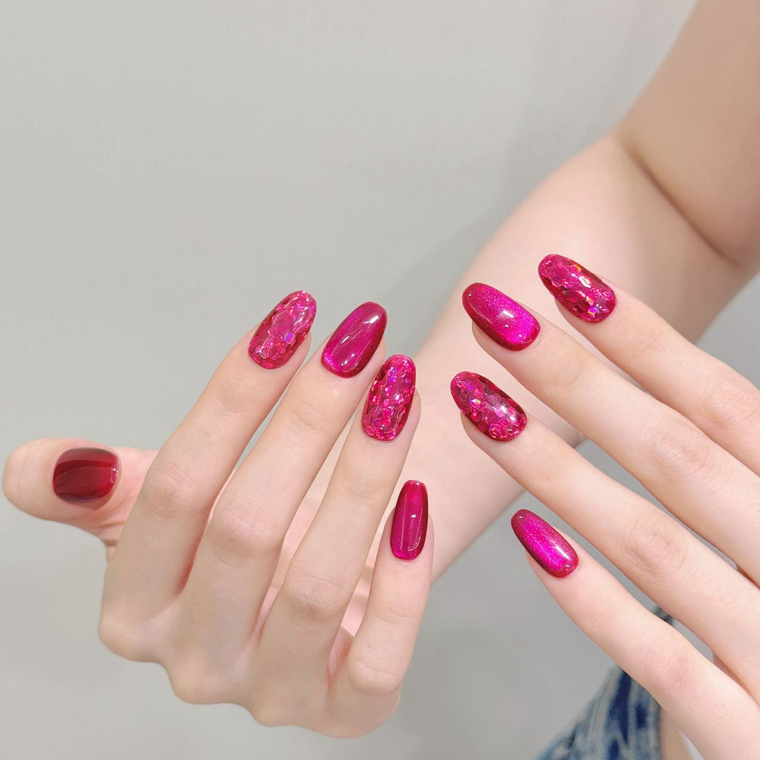 Le Clou Dragonfruit Sparkle Red