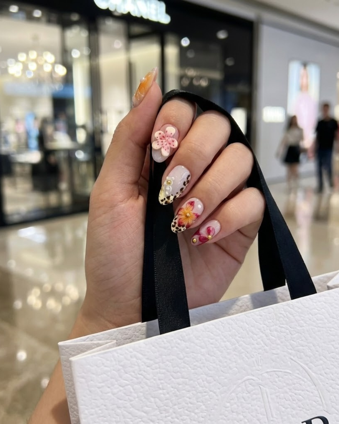 Handmade Mixed-Style Wearable Nails