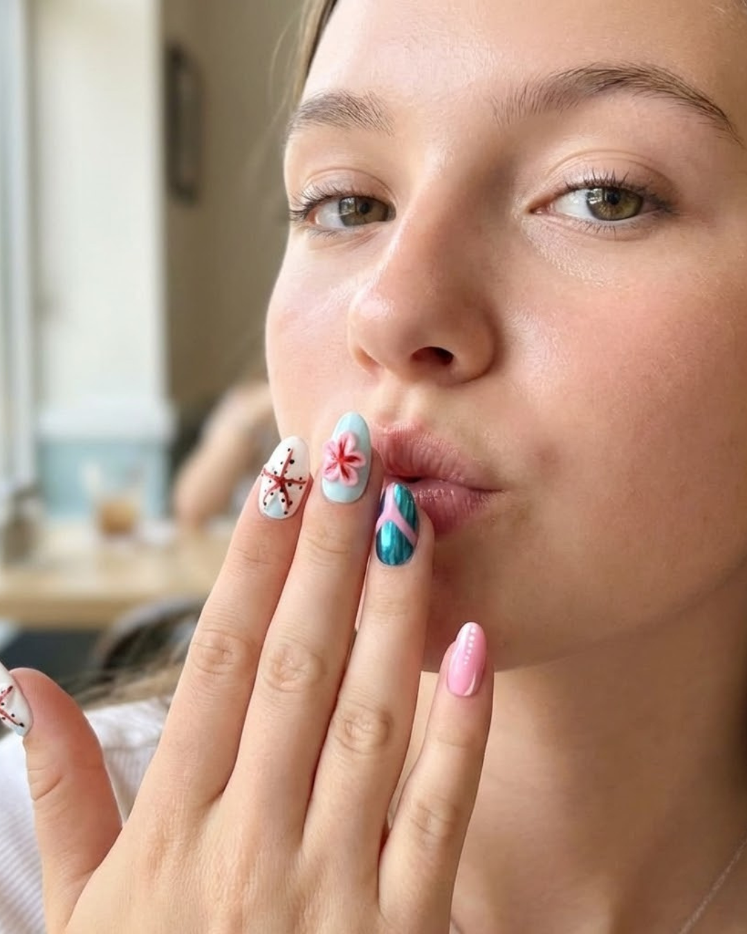 Le Clou Coral Breeze • Cherry Blossom Shore Almond Set