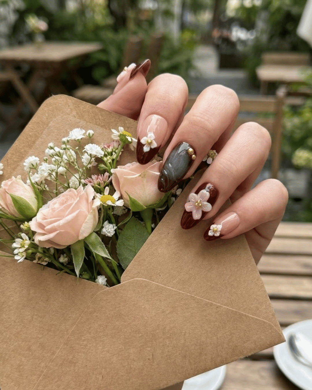Le Clou Bougainvillea Bloom Nails