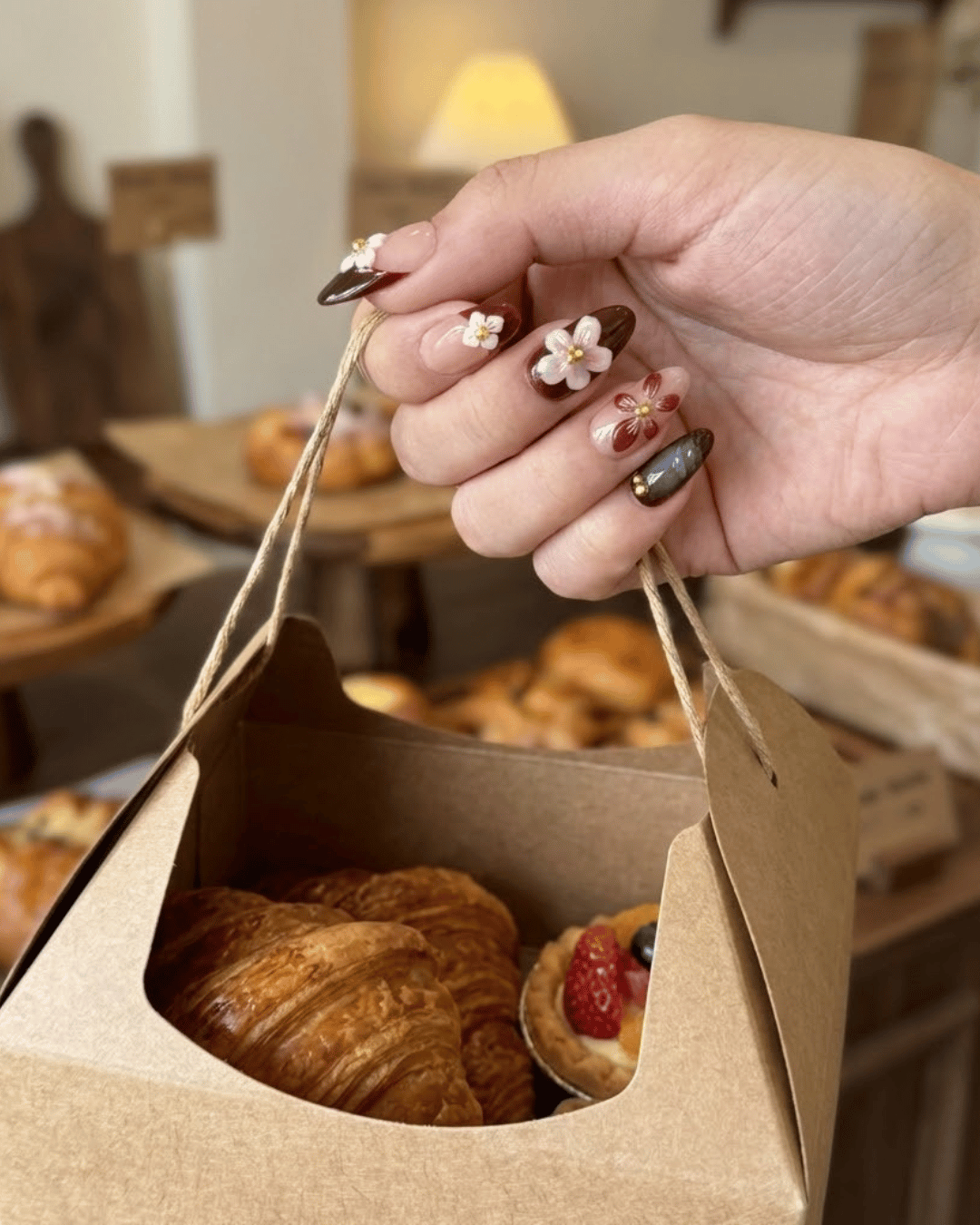 Le Clou Bougainvillea Bloom Nails
