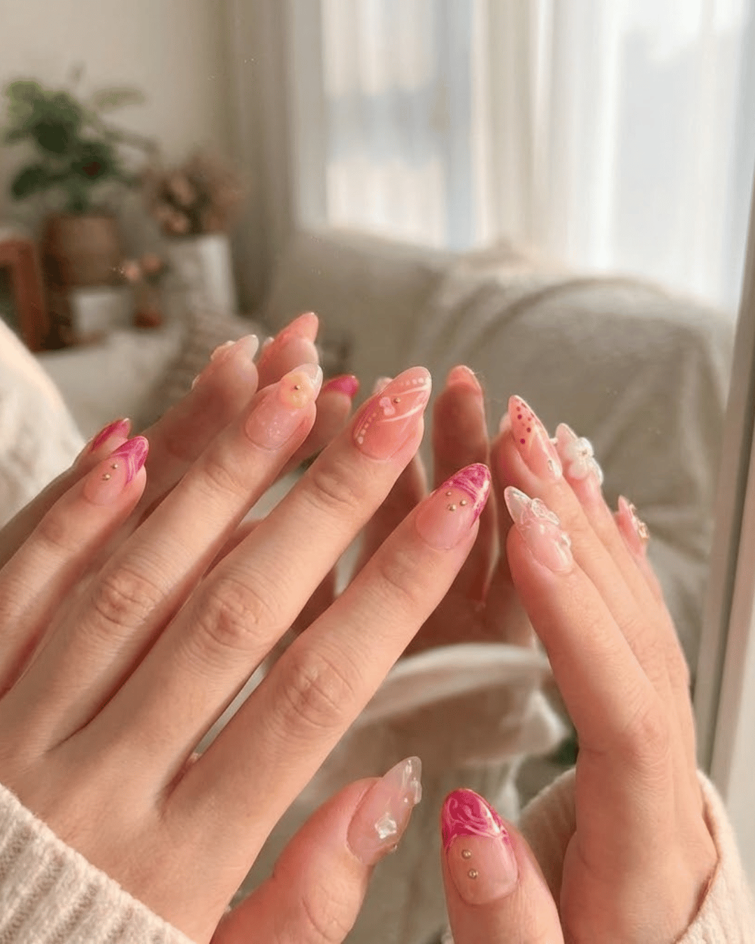 Le Clou Pink Petal Dreams Nails