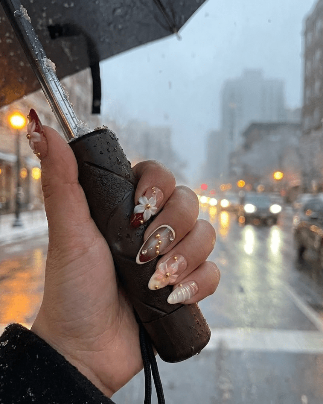 French Camellia Press - On Nails - Le Clou