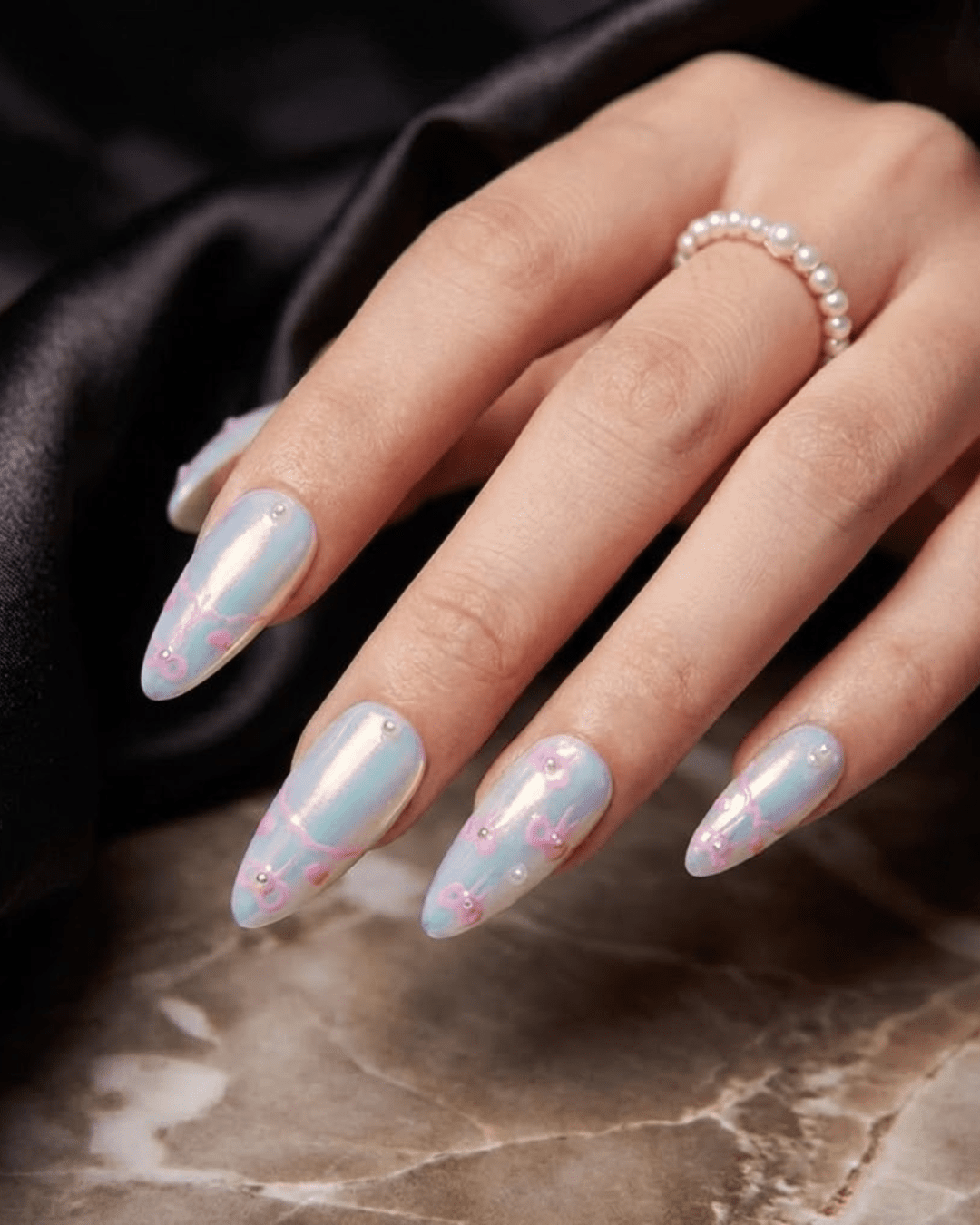 Iridescent Pink - Gradient Florals - Le Clou