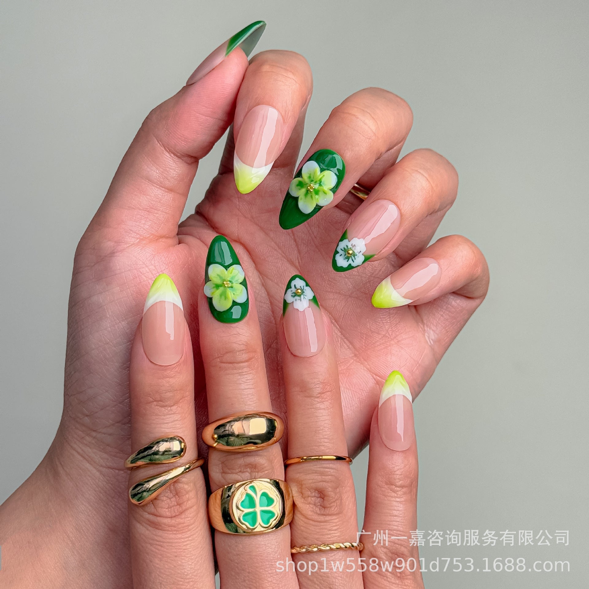 Leclou Meadow Bloom Nails - Le Clou