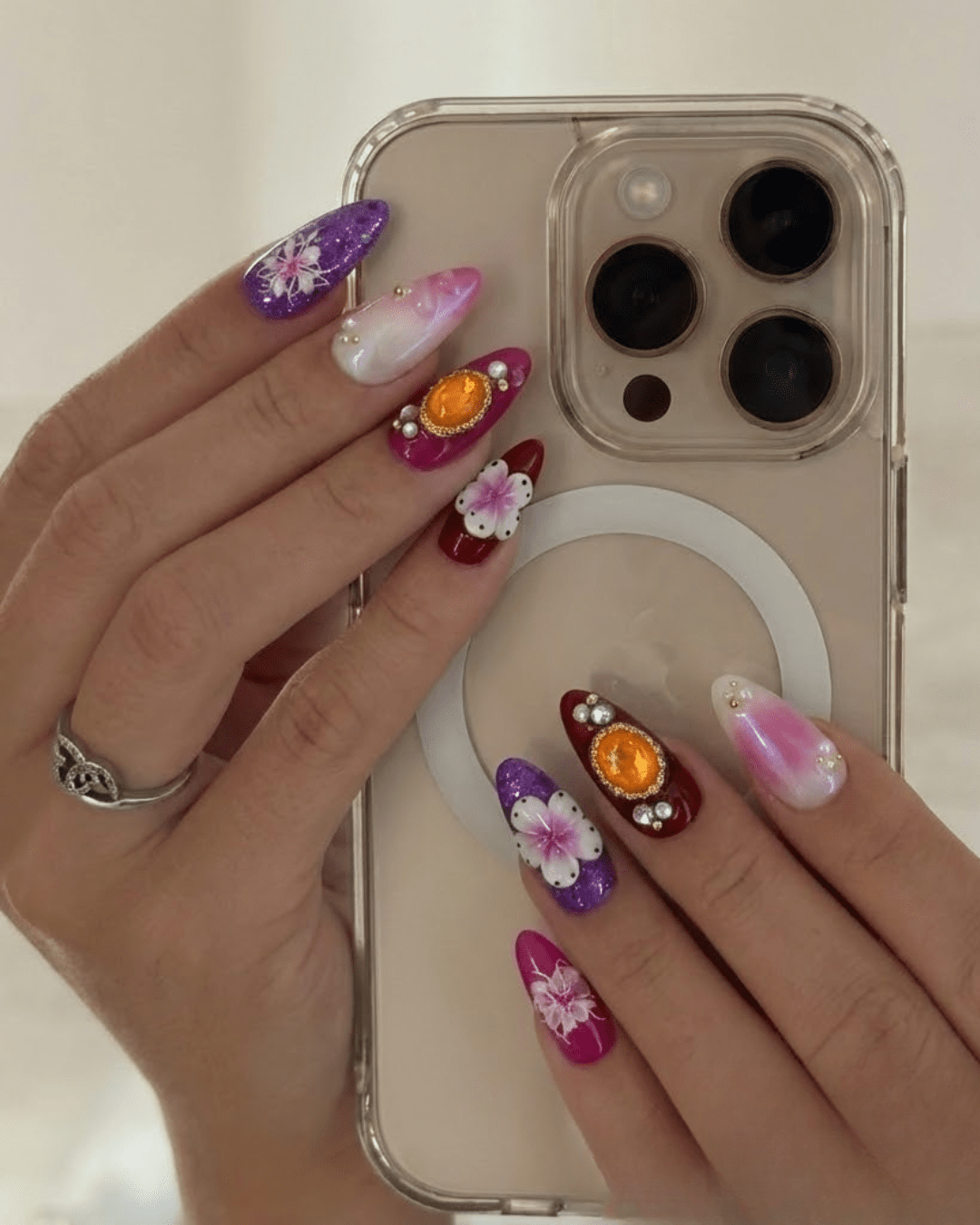 Leclou Purple Aura Nails - Le Clou