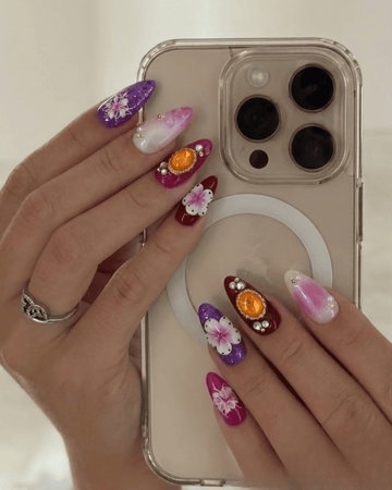 Leclou Purple Aura Nails - Le Clou