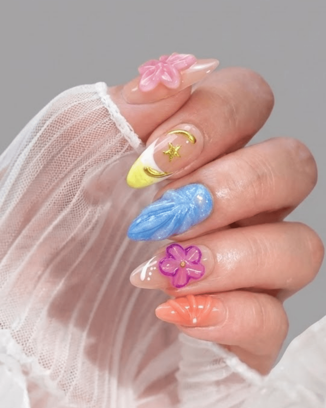 Leclou Tropic Shell Nails - Le Clou