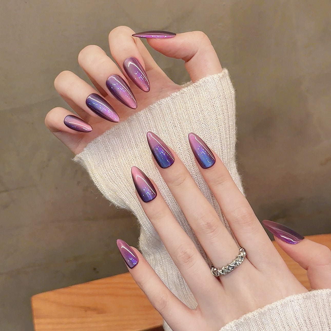 Leclou Twilight Chrome Nails - Le Clou