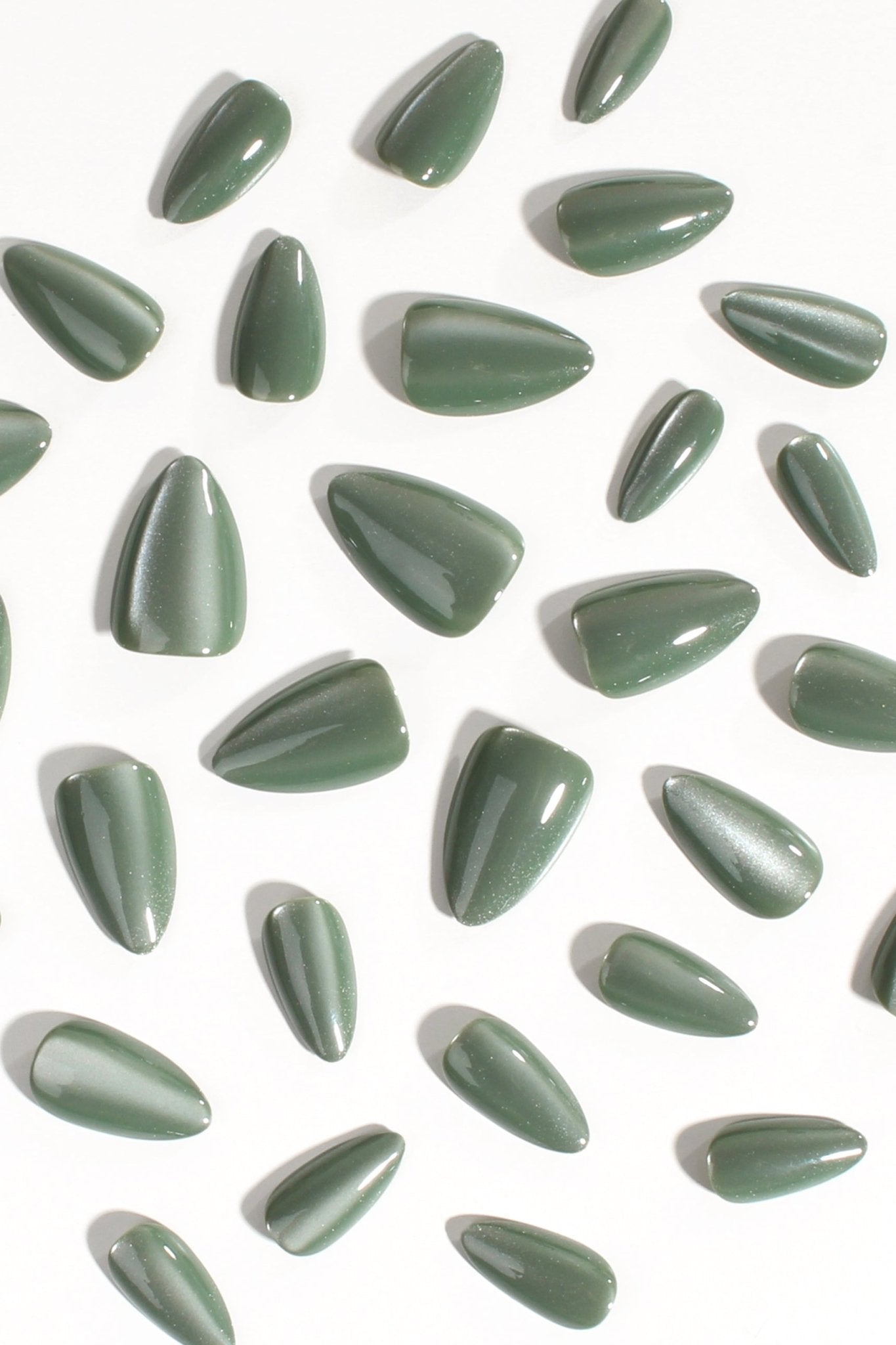 Sage Quartz | Soft & Durable Press - On Nails - Le Clou